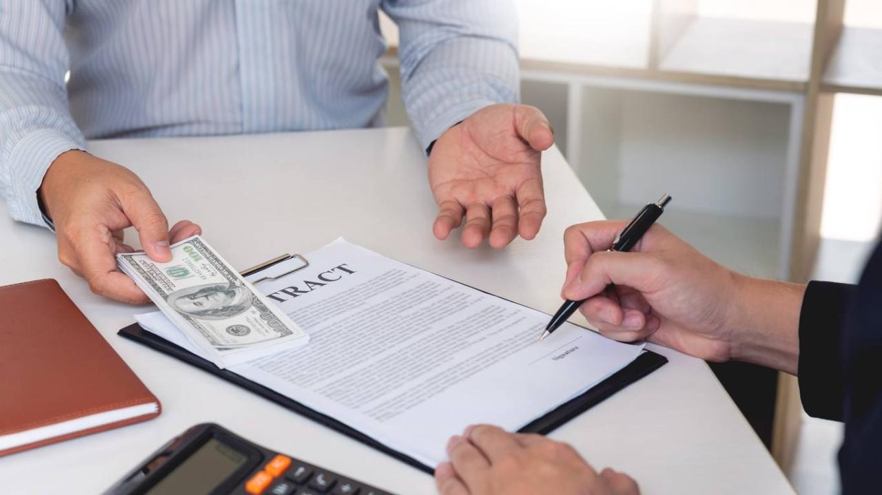 Structured settlement buyers